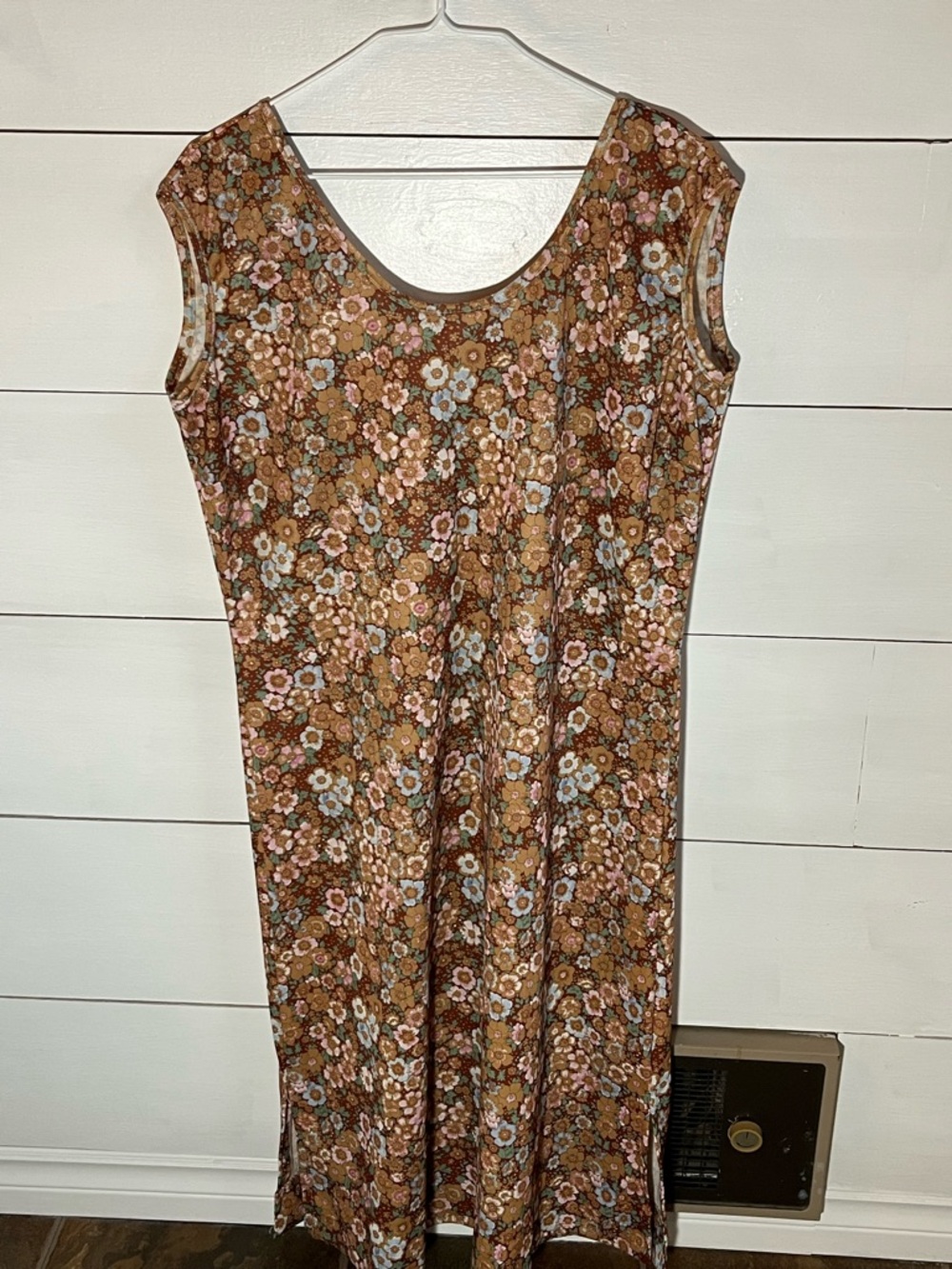Homemade Vintage Floral Scoop Neck Midi Dress